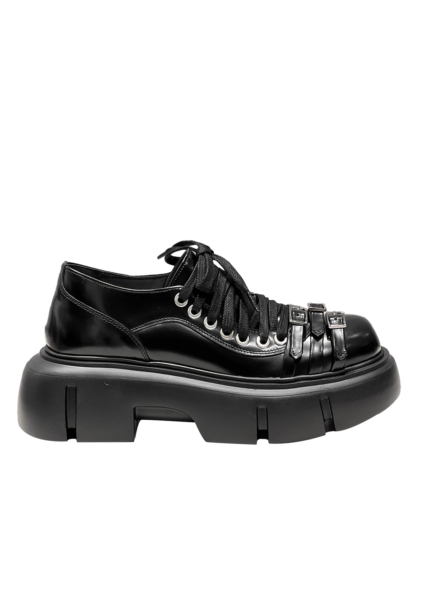 LOW PLATFORM BUCKLE BOOT