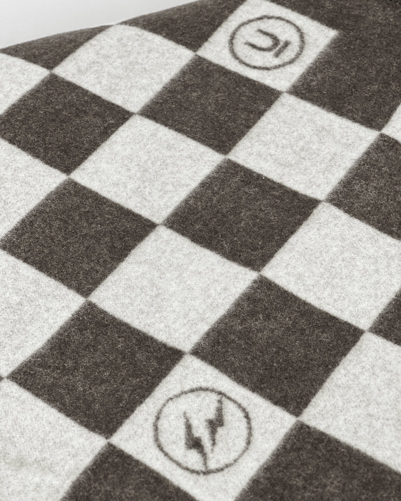 UNDERCOVER x FRGMT BLANKET (BLACK)