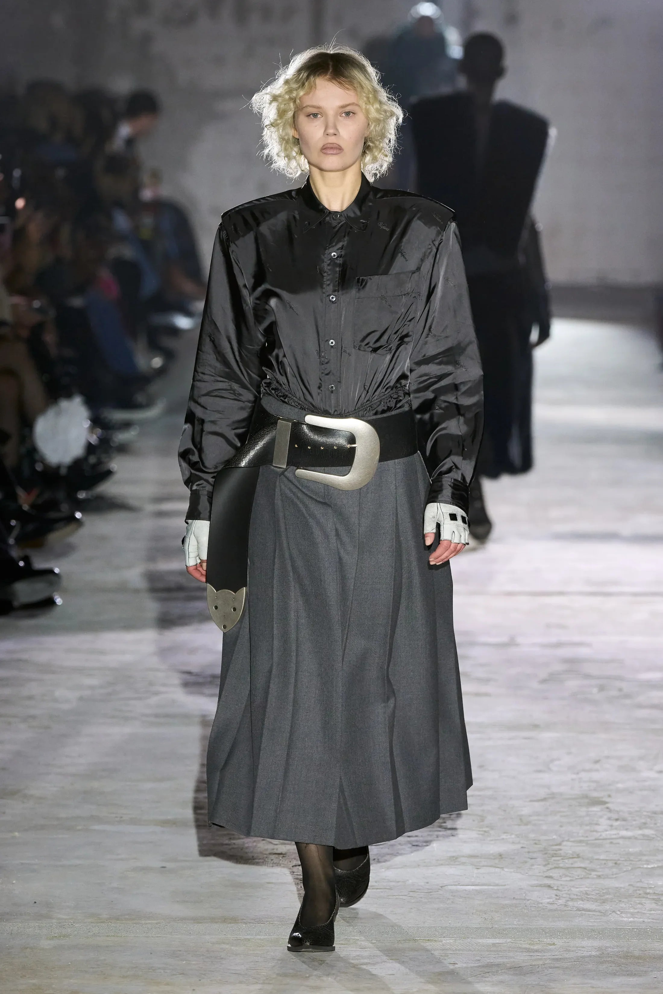 PLEATED SUIT SKIRT