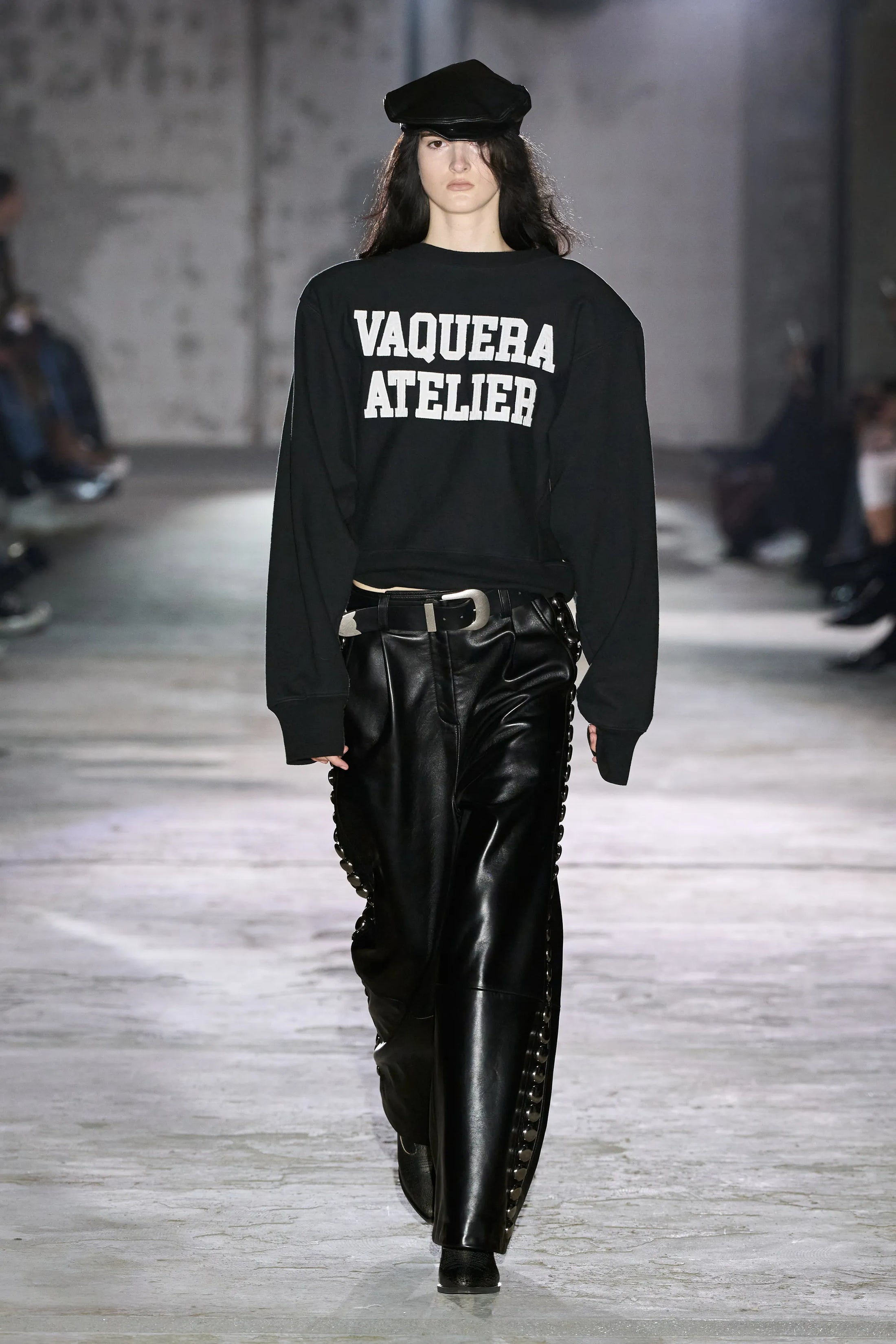SHOULDER PAD SWEATSHIRT