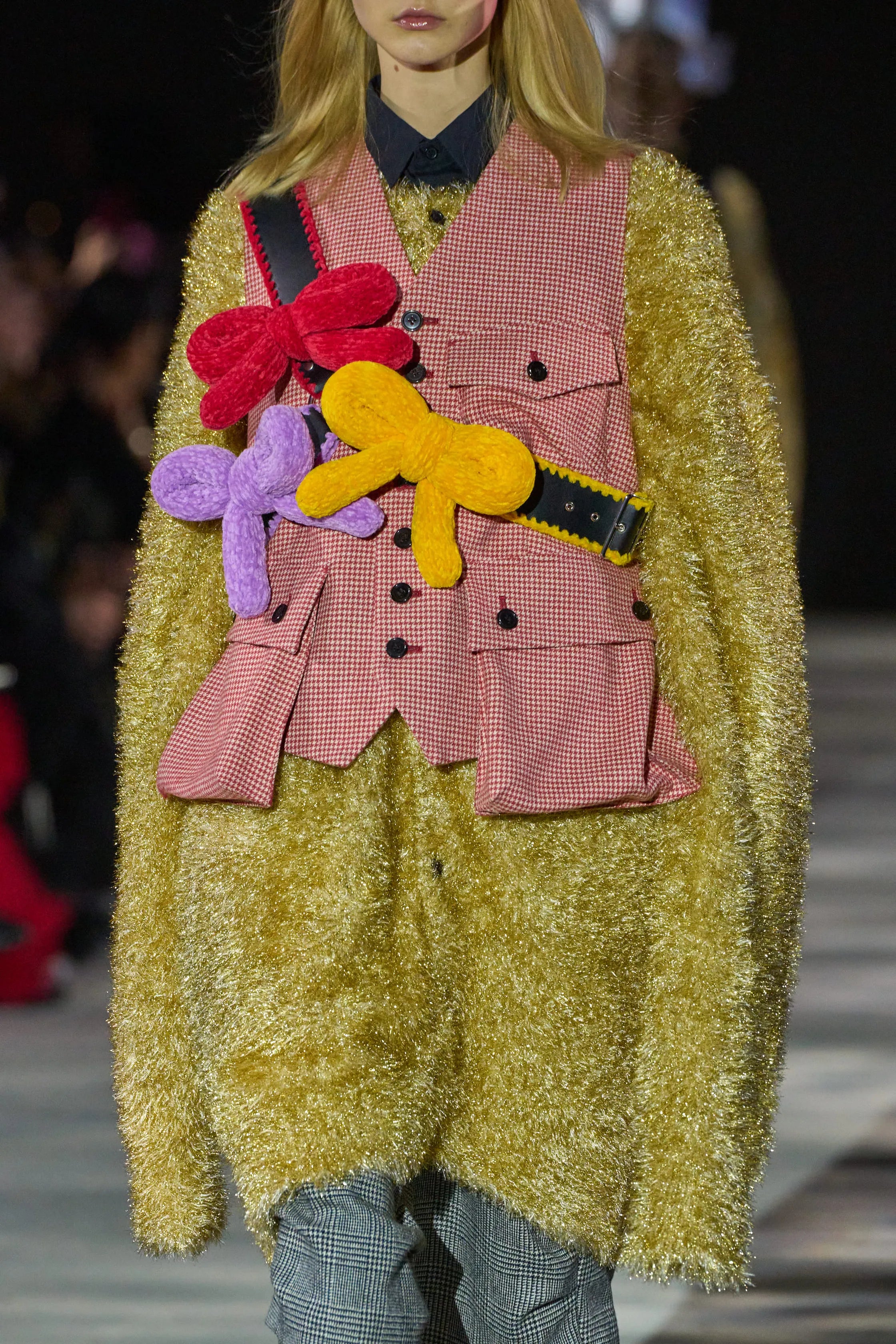 KNITTED BOW VEST