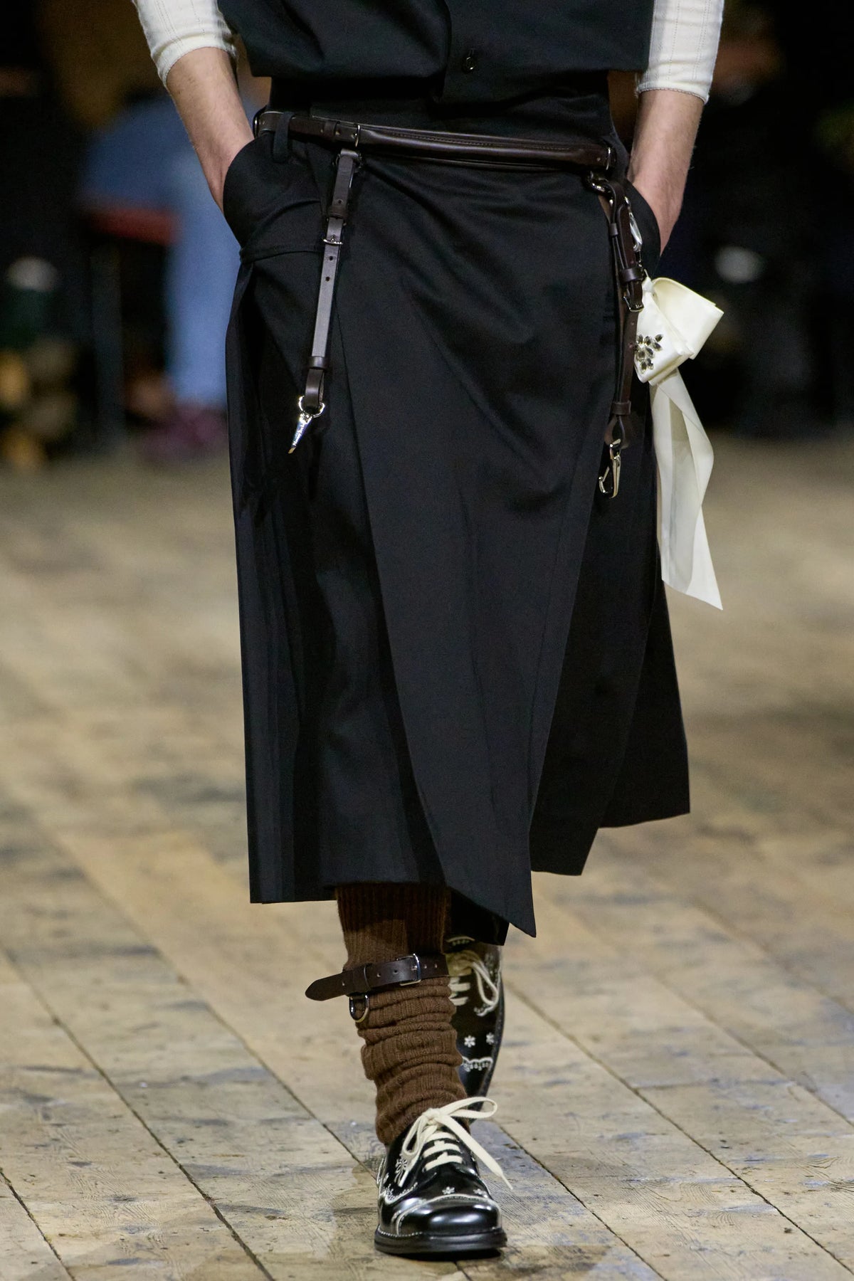 DOUBLE LOOP TASSEL BRIDLE BELT