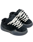 VAMPS SKATE SNEAKERS (PIRATE BLACK)