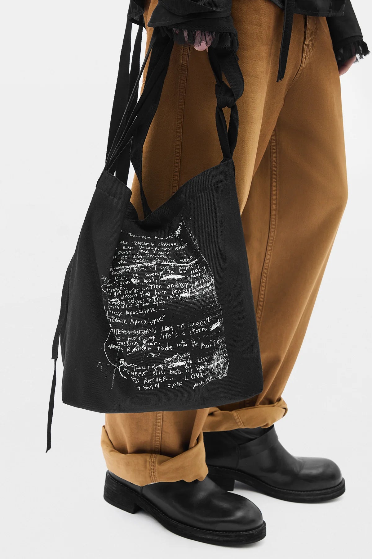 TENNAGE APOCALYPSE SHOULDER BAG