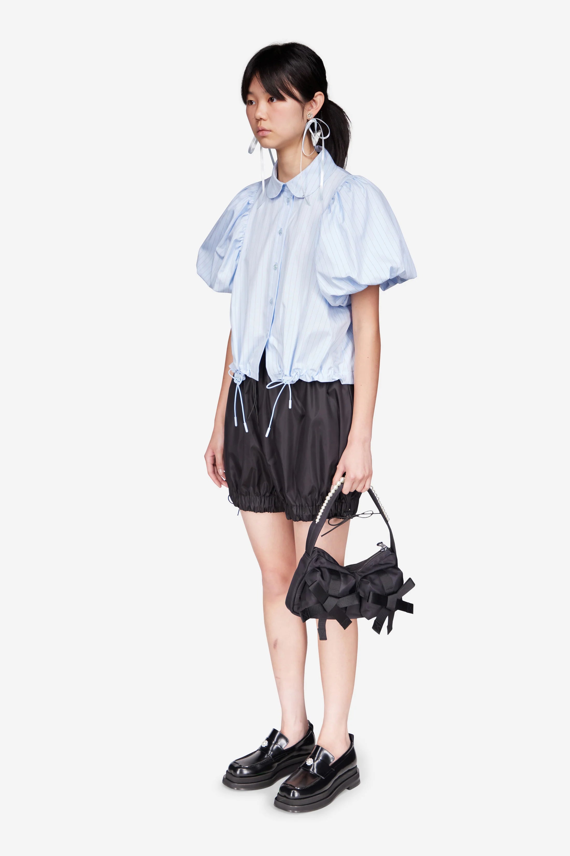 CROPPED TOGGLE PUFF SLEEVE SHIRT